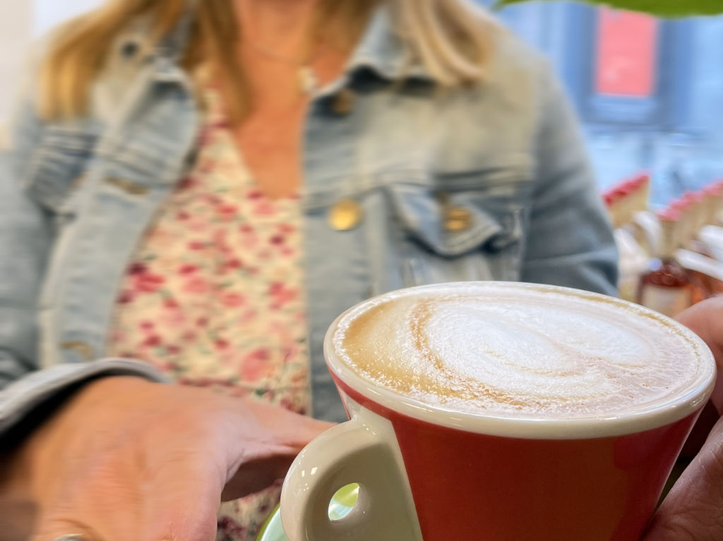 Liebe geht durch den Kaffee Magen