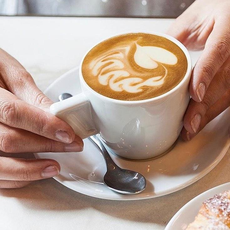Cappuccino Tasse mit Ottolina Kaffee